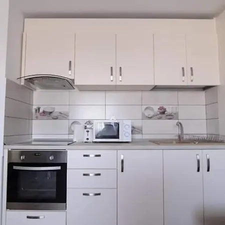 Apartment Karina